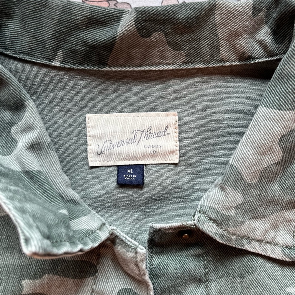 Jean camo jacket. I'm pretty sure this is from target